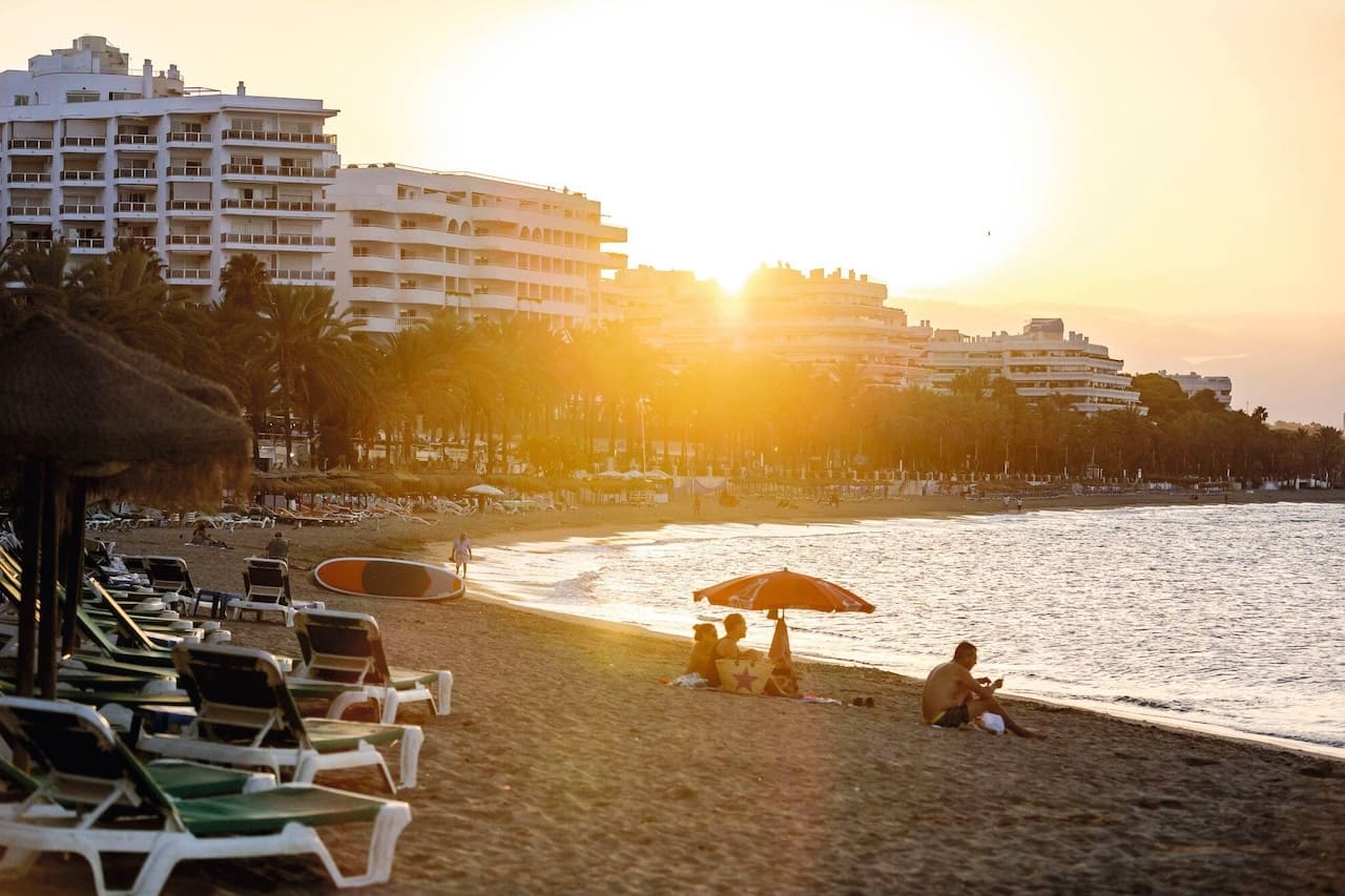 How Does Marbella, Spain's Weather Change Throughout the Year?