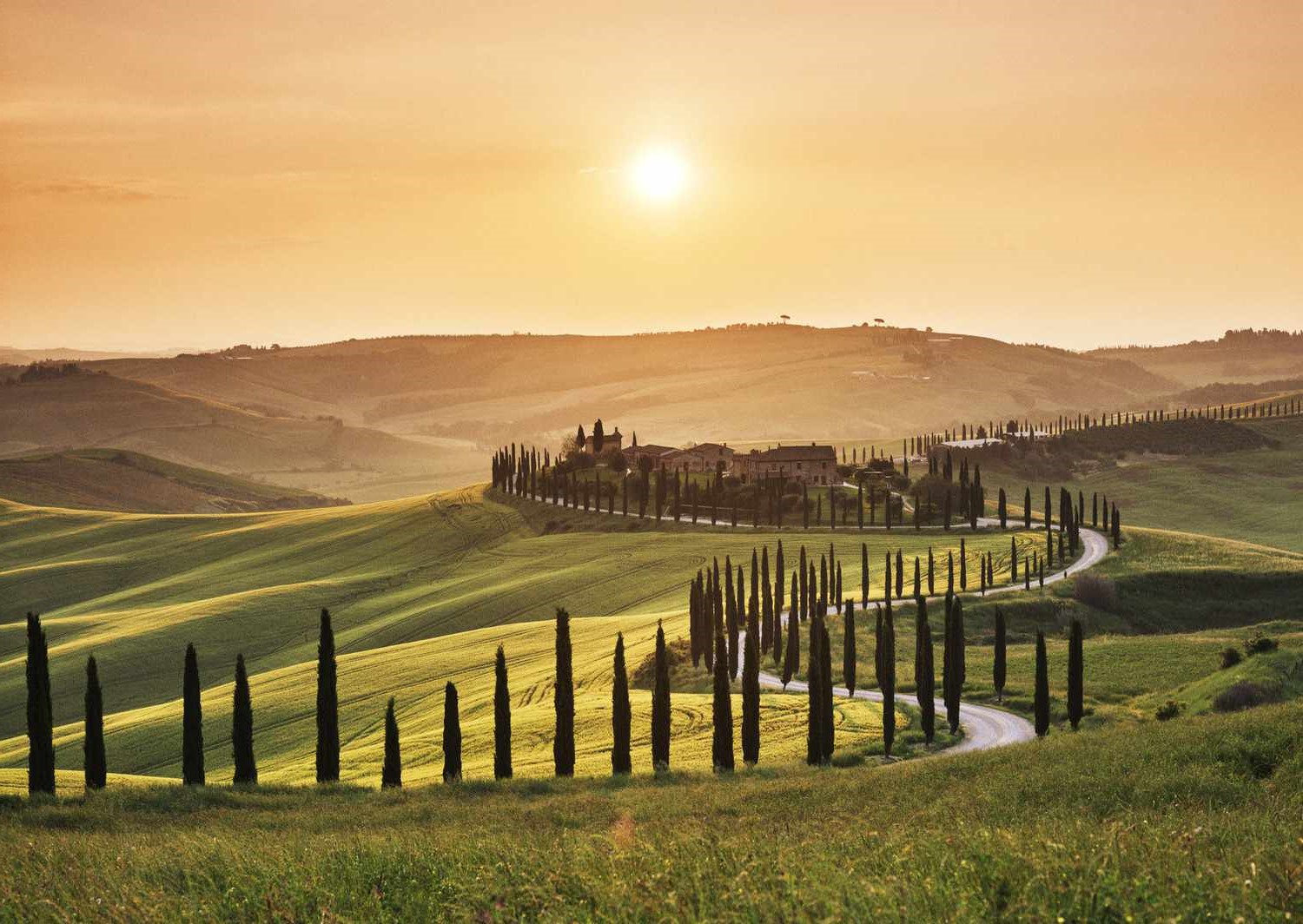 How Does Tuscany Weather Vary by Month?