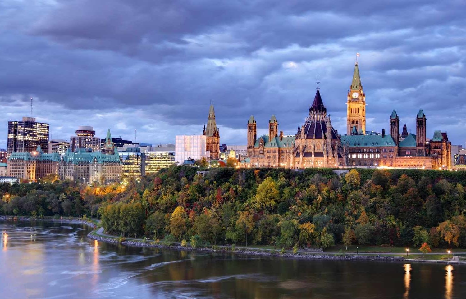 How Does Weather in Canada Change in September?